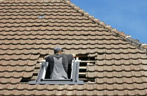 Pose de velux - Quelaines-Saint-Gault